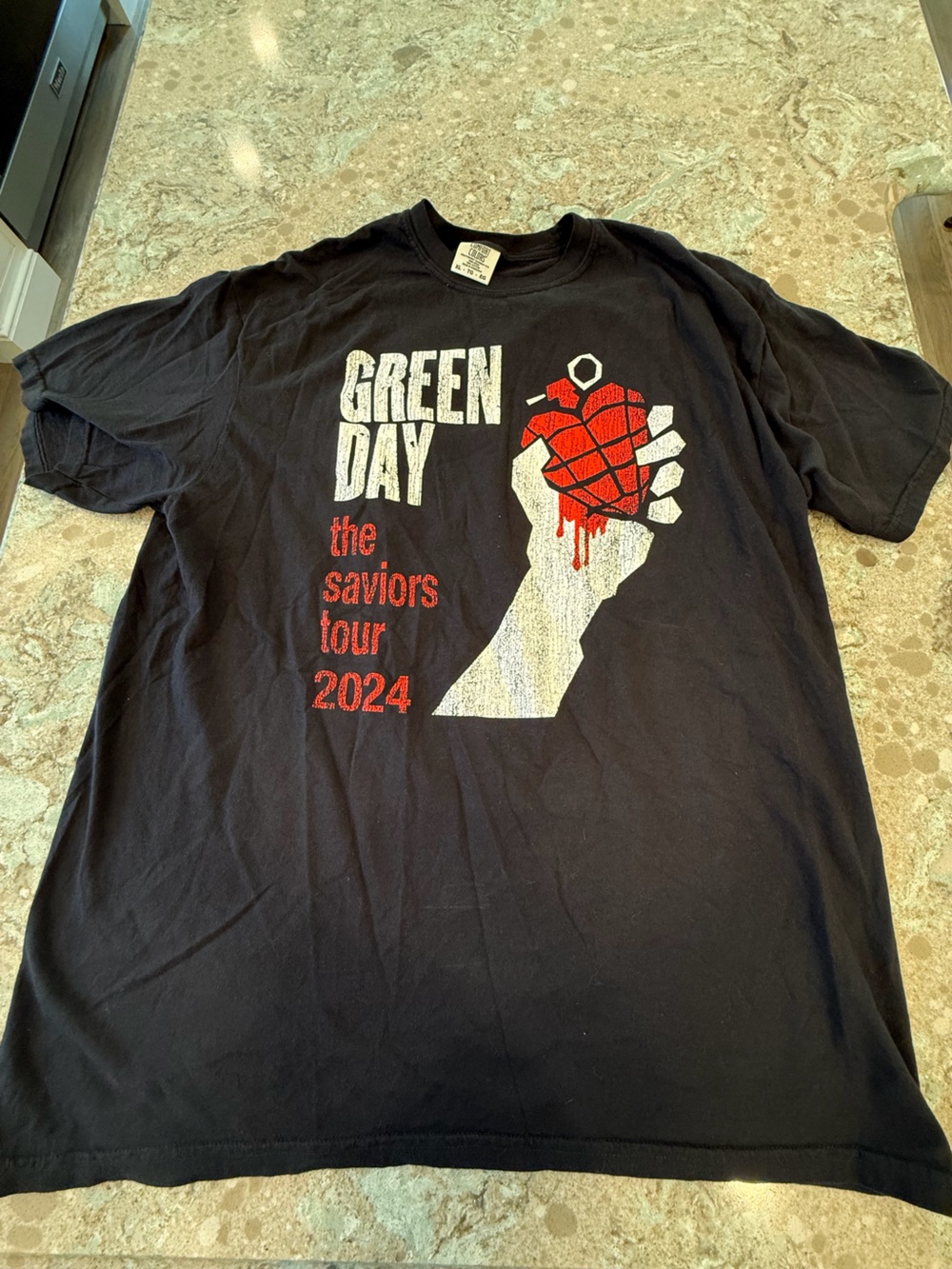 Men’s XL Green Day The Saviors Tour 2024 Black Short Sleeve Tee